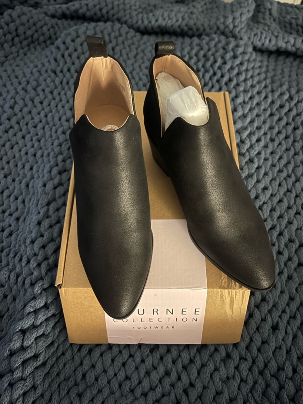 LOLA BLOCK HEELED BOOTIES IN VEGAN LEATHER